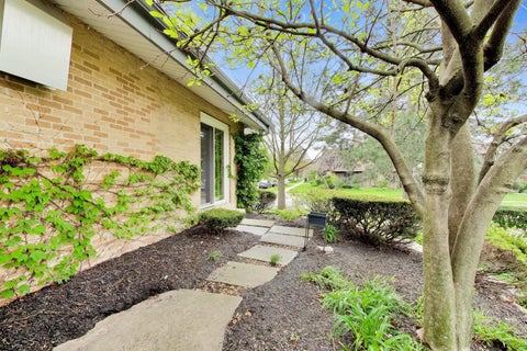 Tiny photo for 360 S Prospect Avenue, Elmhurst, IL 60126 (MLS # 12774409)