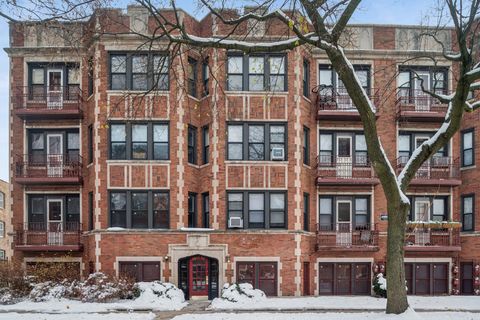 6851 S Paxton Avenue 1N Chicago IL 60649