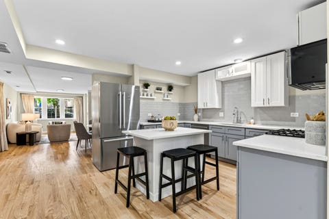 Tiny photo for 2534 W Haddon Avenue, Chicago, IL 60622 (MLS # 12736100)