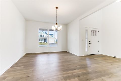 Tiny photo for 641 Henry Lane, Oswego, IL 60543 (MLS # 12564508)