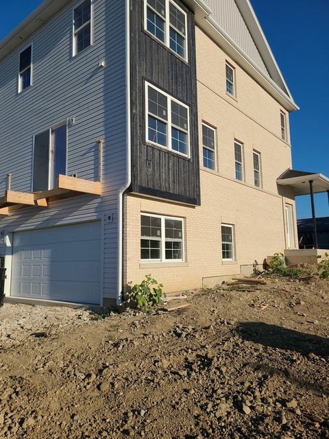 Tiny photo for 214 unit A N Walnut Street, Bensenville, IL 60106 (MLS # 11841878)