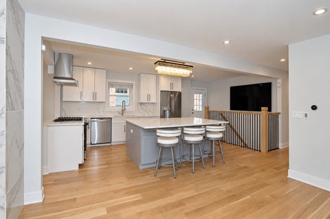 Tiny photo for 4754 W NORTH SHORE Avenue, Lincolnwood, IL 60712 (MLS # 12754418)