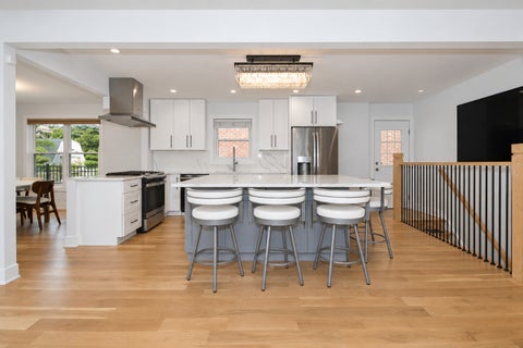 Tiny photo for 4754 W NORTH SHORE Avenue, Lincolnwood, IL 60712 (MLS # 12754418)