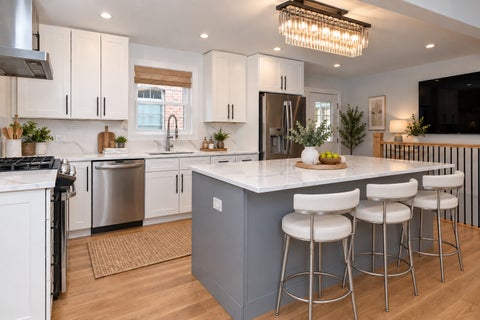Tiny photo for 4754 W NORTH SHORE Avenue, Lincolnwood, IL 60712 (MLS # 12754418)