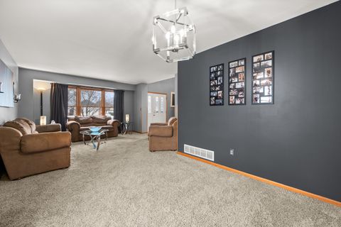 Tiny photo for 1122 Yorkshire Drive S, Sycamore, IL 60178 (MLS # 12552113)