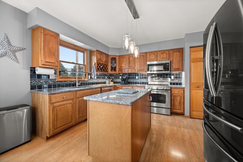 Tiny photo for 1122 Yorkshire Drive S, Sycamore, IL 60178 (MLS # 12552113)