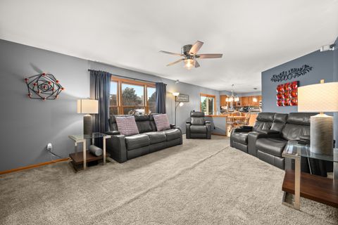 Tiny photo for 1122 Yorkshire Drive S, Sycamore, IL 60178 (MLS # 12552113)