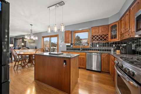 Tiny photo for 1122 Yorkshire Drive S, Sycamore, IL 60178 (MLS # 12552113)