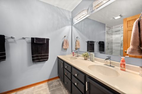 Tiny photo for 1122 Yorkshire Drive S, Sycamore, IL 60178 (MLS # 12552113)