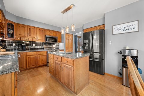 Tiny photo for 1122 Yorkshire Drive S, Sycamore, IL 60178 (MLS # 12552113)