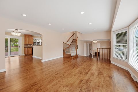 Tiny photo for 4065 Winston Drive, Hoffman Estates, IL 60192 (MLS # 12635271)