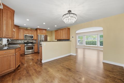 Tiny photo for 4065 Winston Drive, Hoffman Estates, IL 60192 (MLS # 12635271)