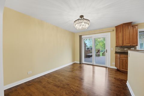 Tiny photo for 4065 Winston Drive, Hoffman Estates, IL 60192 (MLS # 12635271)