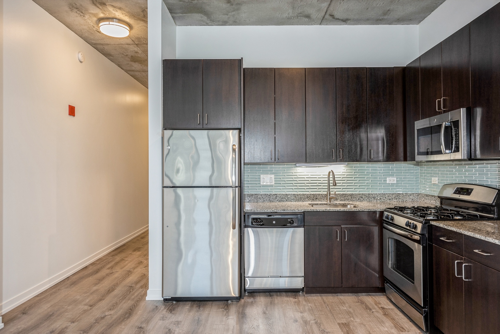 235 W Van Buren Street 1418