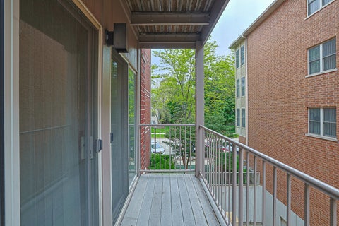 Tiny photo for 27 E Hattendorf Avenue #213, Roselle, IL 60172 (MLS # 12738410)