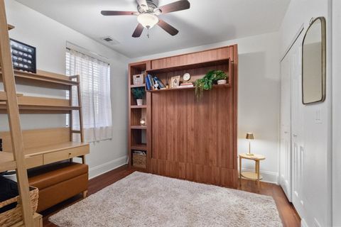 Tiny photo for 2314 Sherman Avenue #G, Evanston, IL 60201 (MLS # 12518990)