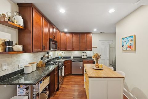Tiny photo for 2314 Sherman Avenue #G, Evanston, IL 60201 (MLS # 12518990)