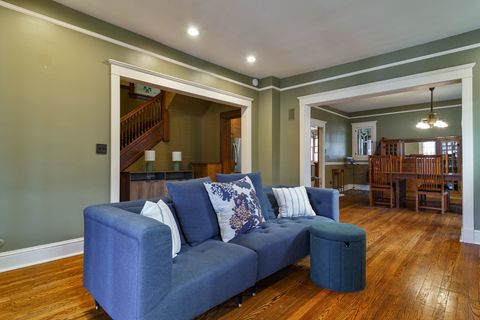 Tiny photo for 205 S Cuyler Avenue, Oak Park, IL 60302 (MLS # 12533266)