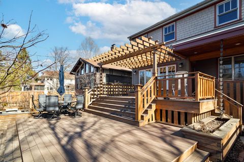 Tiny photo for 205 S Cuyler Avenue, Oak Park, IL 60302 (MLS # 12533266)