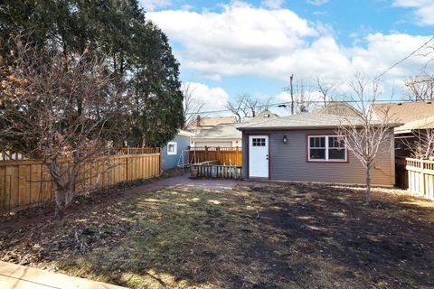 Tiny photo for 205 S Cuyler Avenue, Oak Park, IL 60302 (MLS # 12533266)