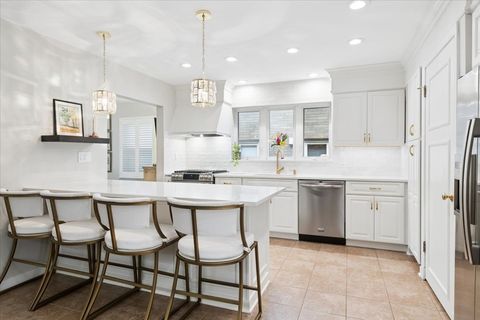 Tiny photo for 1434 William Street, River Forest, IL 60305 (MLS # 12629766)