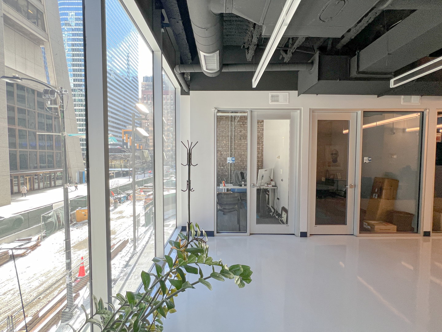 6 S Clark Street