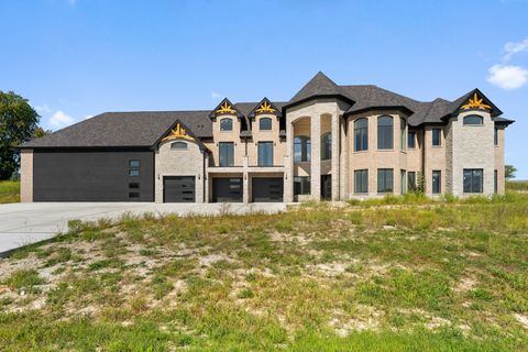 Photo of 7120 W Boyington Lane, Monee, IL 60449 (MLS # 12466296)