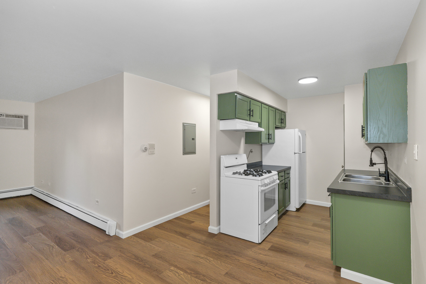 1085 Higgins Quarters Drive 104