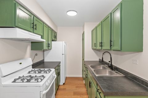 Tiny photo for 1085 Higgins Quarters Drive #104, Hoffman Estates, IL 60194 (MLS # 12485785)