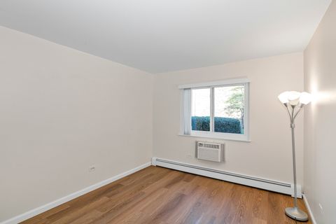 Tiny photo for 1085 Higgins Quarters Drive #104, Hoffman Estates, IL 60194 (MLS # 12485785)