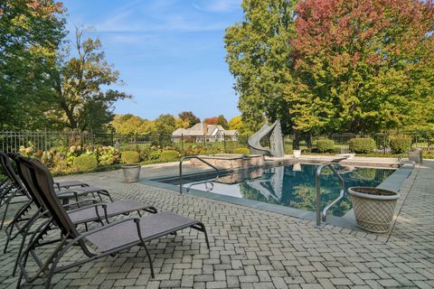 Tiny photo for 1987 Selkirk Court, Inverness, IL 60010 (MLS # 12494179)