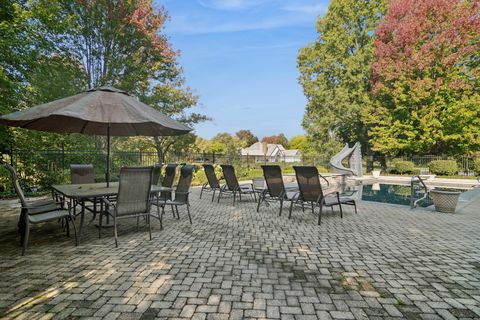 Tiny photo for 1987 Selkirk Court, Inverness, IL 60010 (MLS # 12494179)