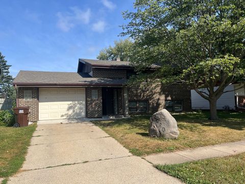 Photo of 2020 Exeter Avenue, Loves Park, IL 61111 (MLS # 12473031)