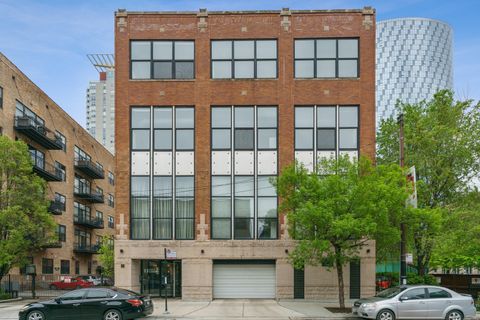11 N Green Street 2D Chicago IL 60607