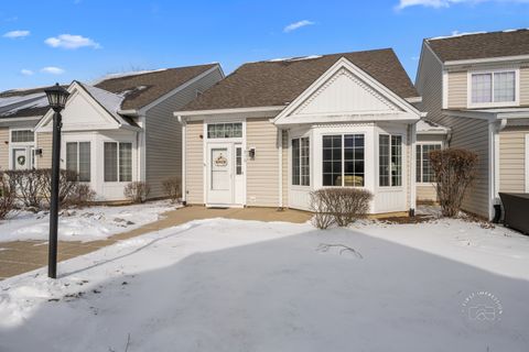 Photo of 516 E Victoria Circle, North Aurora, IL 60542 (MLS # 12549955)