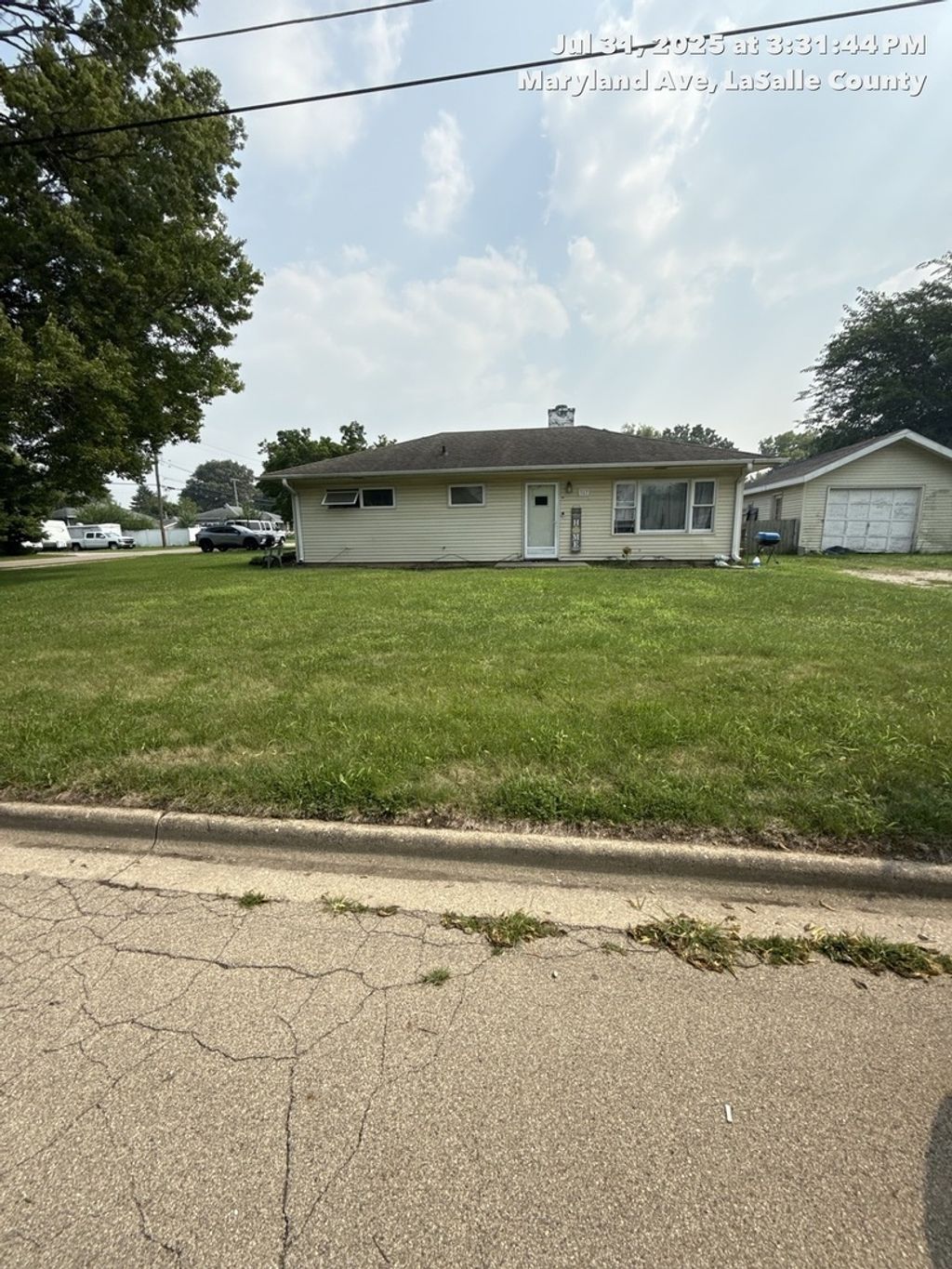 Photo for 317 Maryland Avenue, Ottawa, IL 61350 (MLS # 12493845)