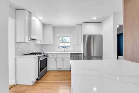 Tiny photo for 511 Highland Avenue, Oak Park, IL 60304 (MLS # 12493230)