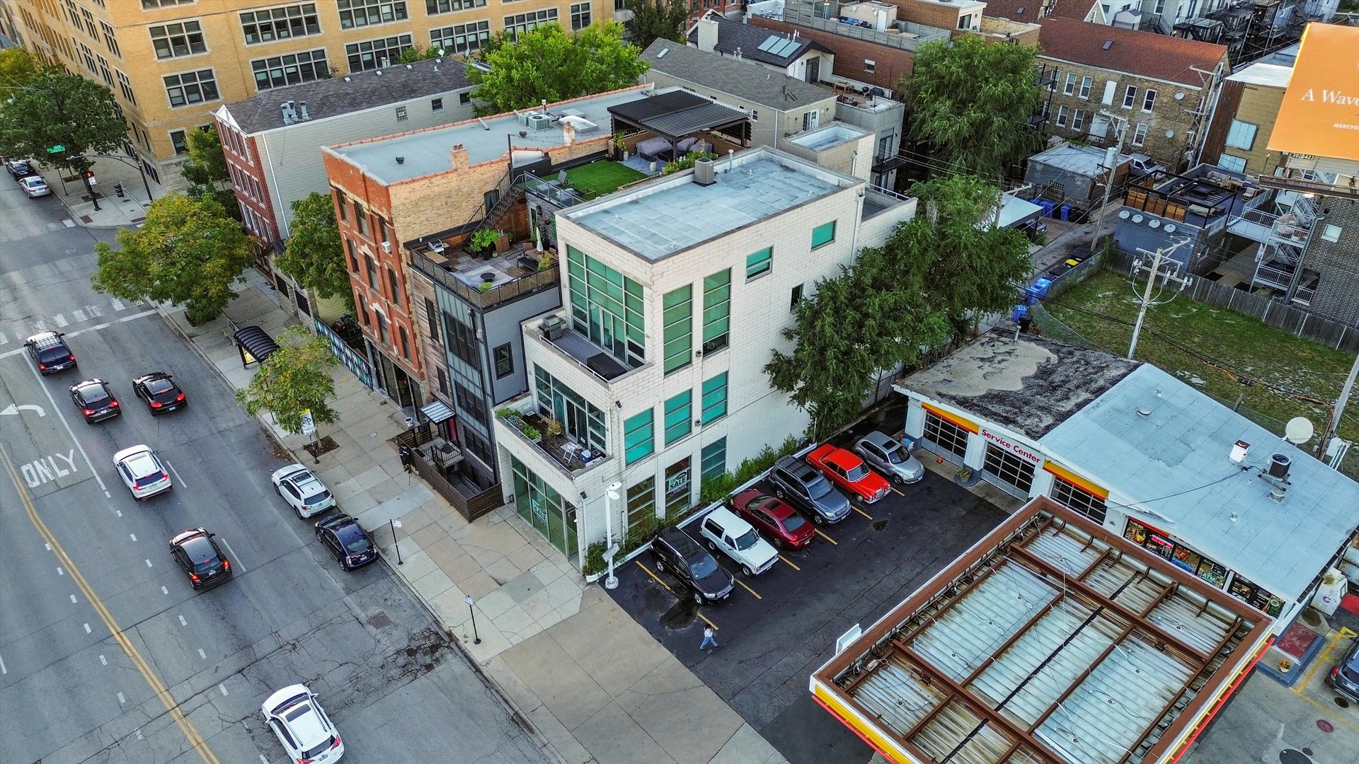 1412 W DIVISION Street C-1