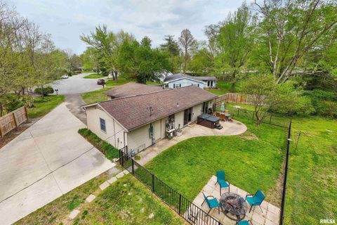 Tiny photo for 2017 W NORWOOD Drive, Carbondale, IL 62901 (MLS # EB459736)