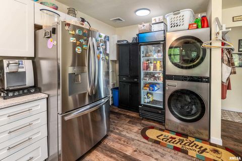 Tiny photo for 2017 W NORWOOD Drive, Carbondale, IL 62901 (MLS # EB459736)