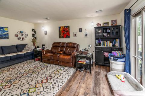 Tiny photo for 2017 W NORWOOD Drive, Carbondale, IL 62901 (MLS # EB459736)