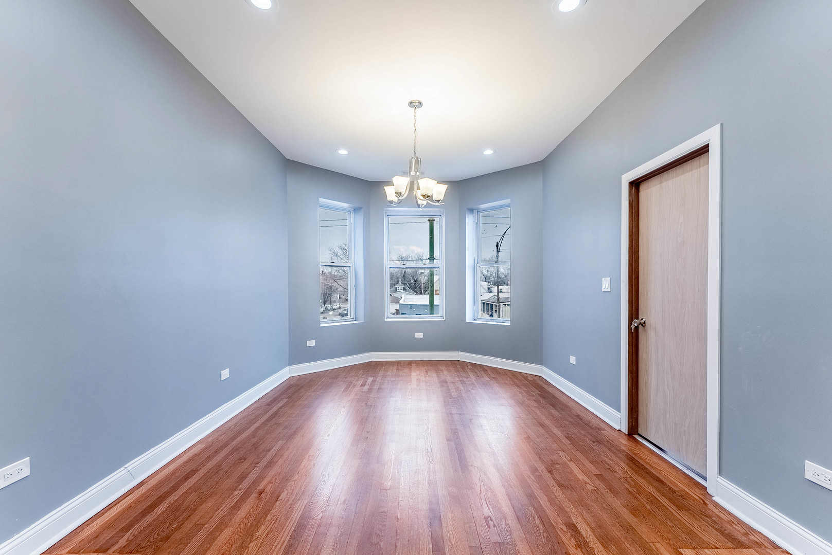 3103 N Kedzie Avenue