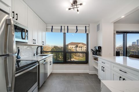 Tiny photo for 2020 N Lincoln Park West Street #3G, Chicago, IL 60614 (MLS # 12519812)