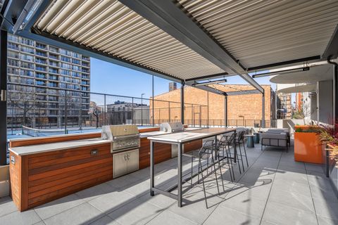 Tiny photo for 2020 N Lincoln Park West Street #3G, Chicago, IL 60614 (MLS # 12519812)