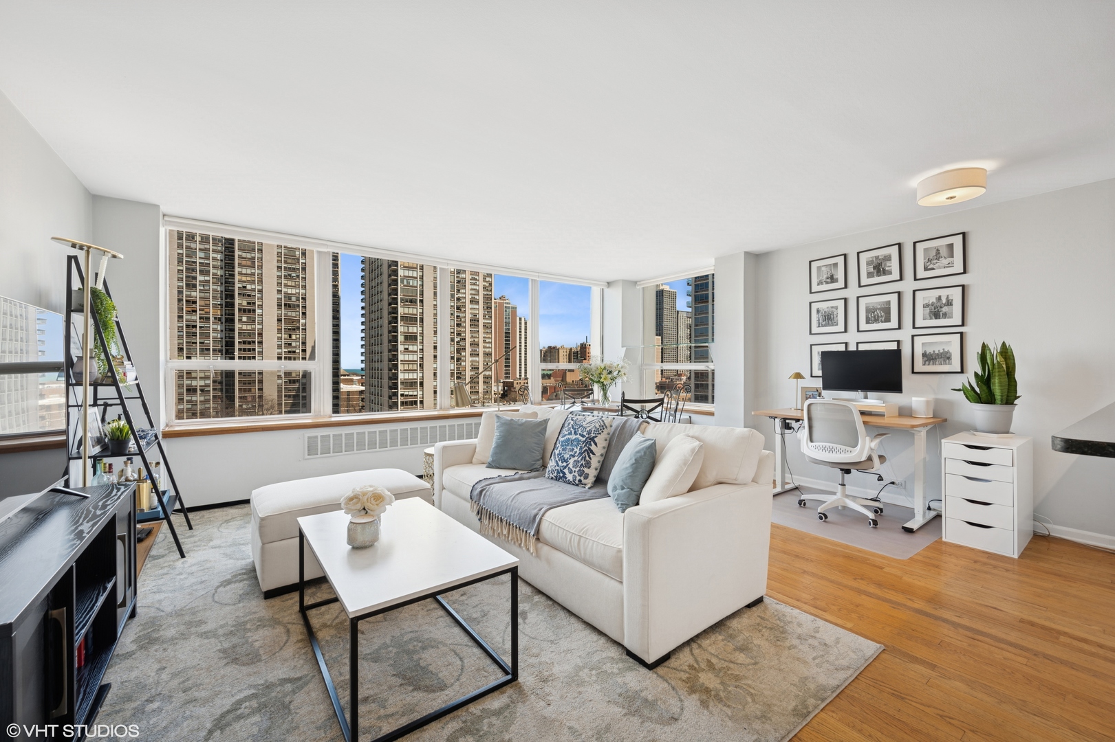 1360 N Sandburg Terrace 1008C