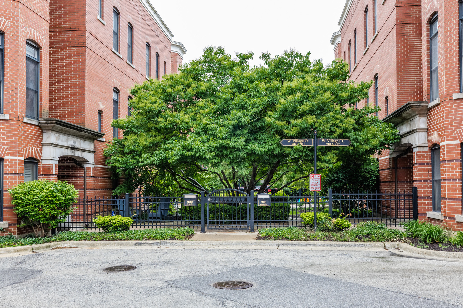 909 W Village Court