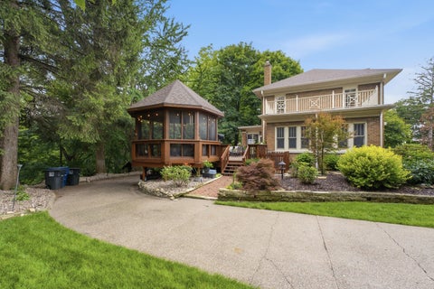 Tiny photo for 933 22nd Street, Moline, IL 61265 (MLS # 12716702)