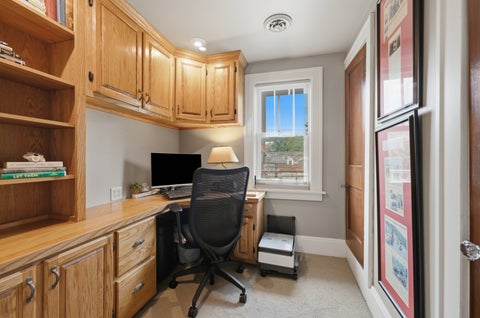 Tiny photo for 933 22nd Street, Moline, IL 61265 (MLS # 12716702)