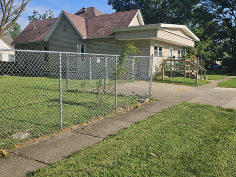 Photo of 401 S 20th Street, Mt Vernon, IL 62864 (MLS # 12675110)