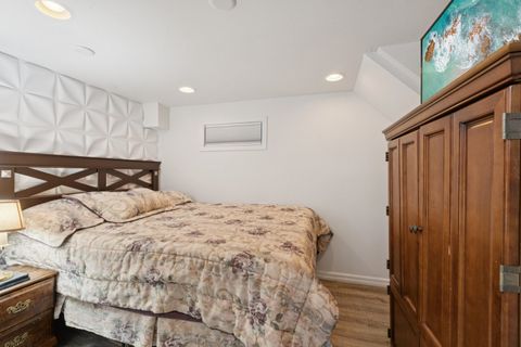 Tiny photo for 9945 Sunnyside Avenue, Schiller Park, IL 60176 (MLS # 12490990)